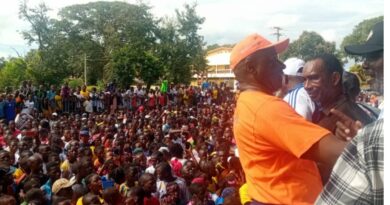 CARNAVAL DE SOUTIEN AU GENERAL MAMADI DOUMBOUYA …