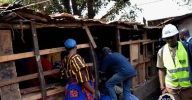Déguerpissement à Lambanyi : la police découvre un centre de débauche clandestin 