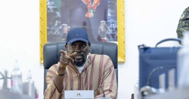 Guinée : Mamadi Doumbouya ordonne l’impression de nouveaux billets face à la crise des liquidités