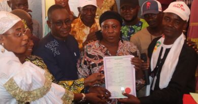 Sanoyah : les opérations de délivrance des actes de naissance sécurisés officiellement lancées