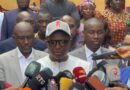 Ratoma : le ministre Alpha Bacar Barry lance les épreuves du CEE à l’EP Konimodou