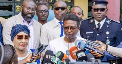 BEPC à Dixinn : « Il n’y a pas de place pour les fraudeurs dans notre système éducatif», dit Alpha Bacar Barry