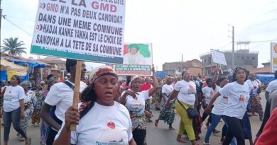 Sanoyah : des femmes dans la rue pour contester l’élection d’Aboubacar Sabari Conté