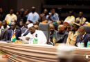 Mamadi Doumbouya au sommet de la CEDEAO : « Les sanctions ne sont pas la solution. »