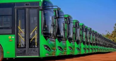 Transport : le ministre Ousmane Gaoual Diallo annonce l’arrivée prochaine de 200 bus