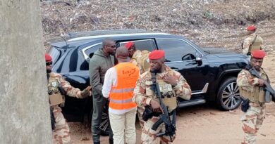 Dar-es-Salam : le président Mamadi Doumbouya sur les lieux de l’éboulement