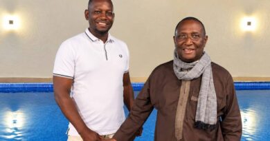 Sekouba Diack Diakité rend hommage à Sidya Touré : « La Guinée perd une personnalité marquante »